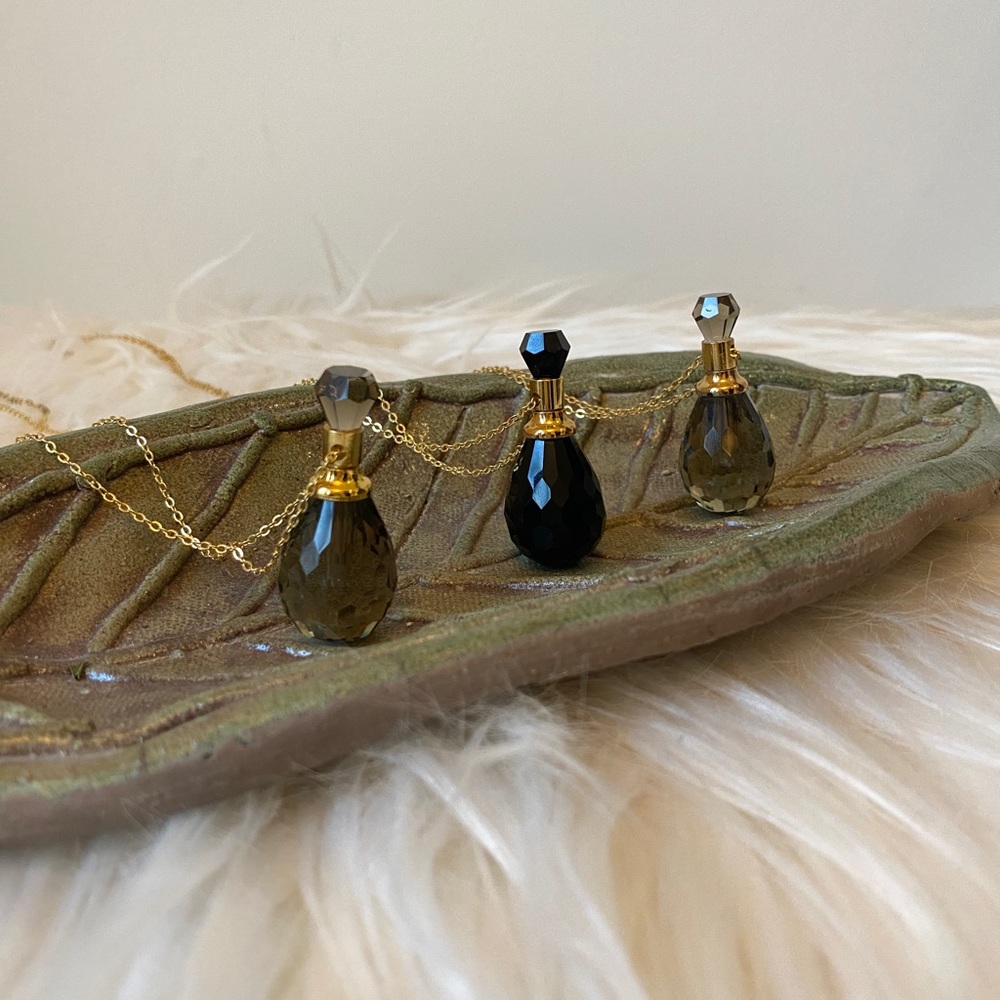 Mini Perfume Necklace Holder with Adjustable Chain - Very Unique Gift! NEW